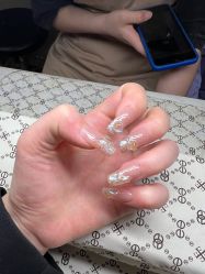 -UGIRL有个美甲