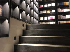 -阅西安新华书店(翠华南路店)