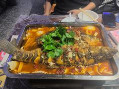 -老街烧烤大排档·地道湖北菜·龙虾馆(汉口火车站店)