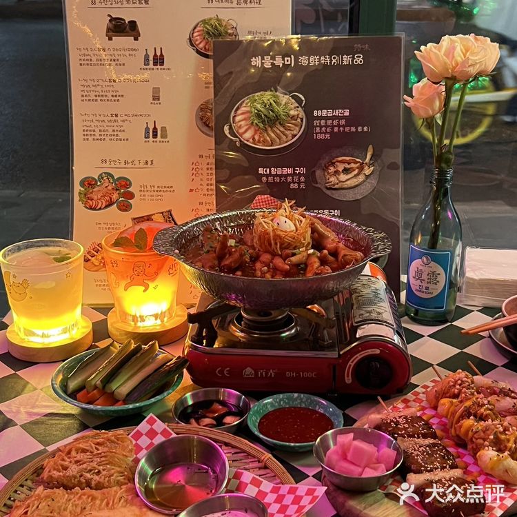 不在韩国在上海 这小酒馆氛围也太好了吧！