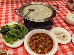 -巴陵全鱼席(湖南老字号汴河街店 )