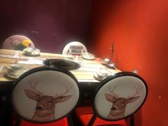 -虾弄弄海派小龙虾·牛羊蝎子火锅