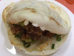 牛肉夹饼-代四孃牛华豆腐脑美味小食(总店)