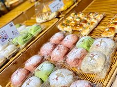 -顶东面包花园·生日蛋糕(世博店)