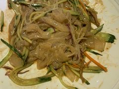 -关东小磨东北菜(上海长风大悦城店)