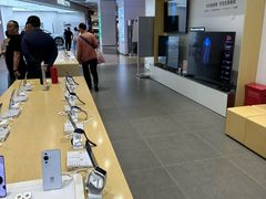 -华为授权体验店(中山公园来福士)