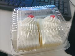 鲜奶小方蛋糕-红宝石·鲜奶小方(万航店)