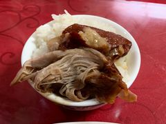 -巷子深菜馆·津门肘子(滨海店)