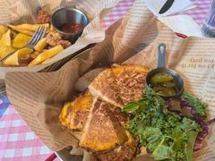 -百好乐宠物友好餐厅(朝外大街店)