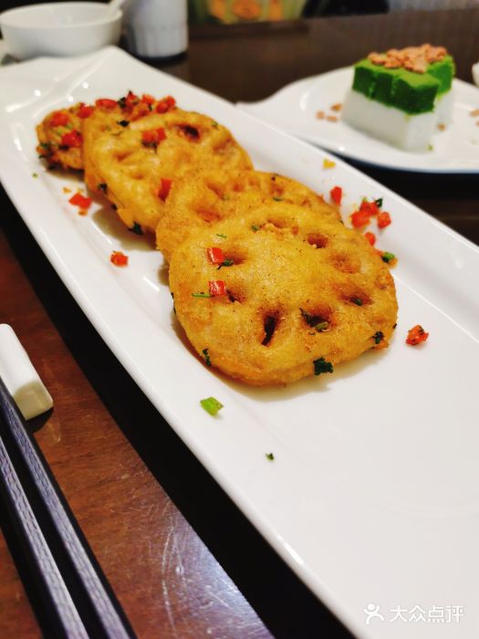 枣子树素餐厅(铂金城店)椒盐藕夹图片