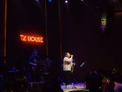 -TZ House音乐现场(来福士中心店)