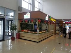 -窦店服务区-停车场