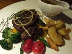 -JINNS锦时 steak&pizza(浸信会礼拜堂旧址店)