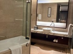 -上海龙之梦万丽酒店