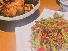 干煸豆角-95号酱骨·一块豆腐(展春园西路店)