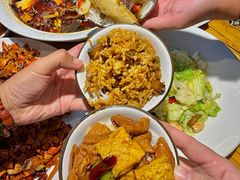 -小三峡食府(西五路店)
