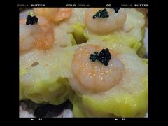 明虾蟹籽烧卖-赏点粤式点心(广州塔店)