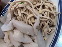 -鲁南仔·滕州炒鸡(经三路店)