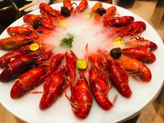 -沪小胖小龙虾(淮海中路旗舰店)