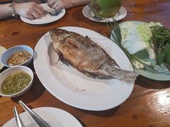 -Ruam Saep Yok Khok Som Tam