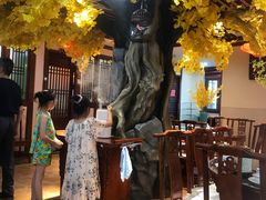 大堂-那家老院子东北菜·饺子·小鸡炖蘑菇(艳华街店)