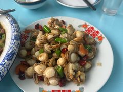 -崴海渔村(虹梅路店)