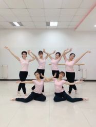 -艺佳舞蹈培训学校