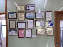 -茂菊口腔连锁(浦东南路店)