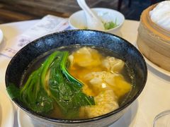 鲜肉云吞-凯悦酒家