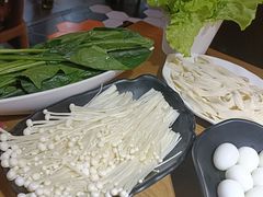 -尚品小土屋涮毛肚(李沧万达店)
