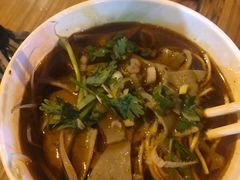 -薛记襄阳香辣牛肉面(平安路店)