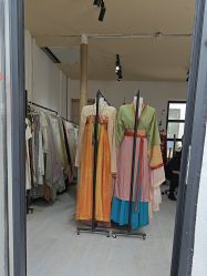 -两间半汉服工作室(平江路店)