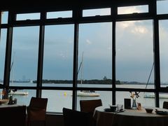 -岁粤Moon·湖景餐厅(月光码头店)
