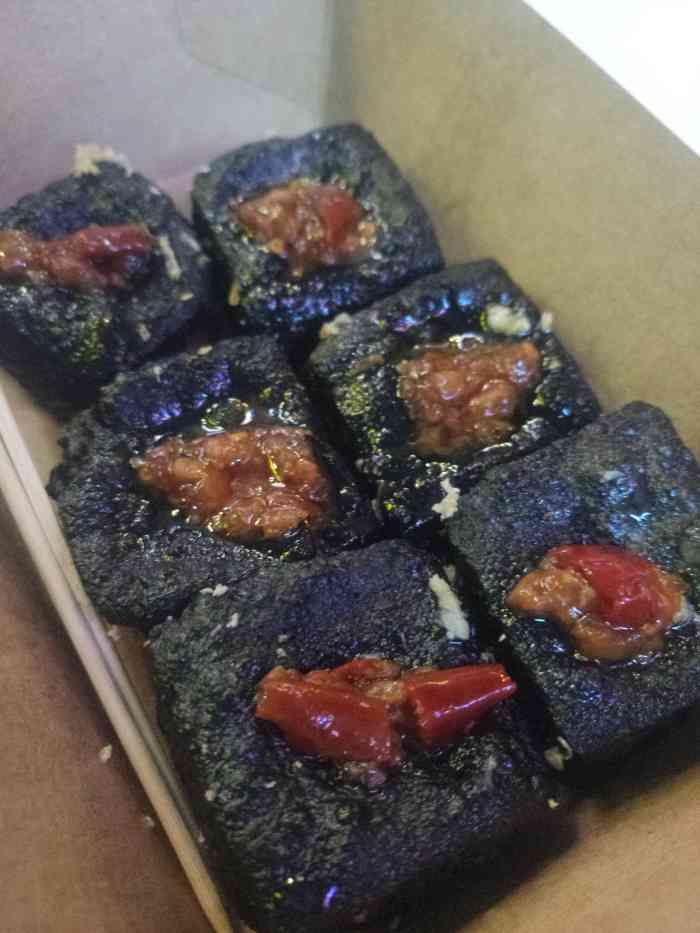 豆腐王朝-"芝士臭豆腐#中间真的有芝士很特别我喜欢!"-大众点评移动版