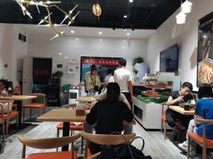 大堂-极有家小鱼小鸡石锅煲(佳兆业店)