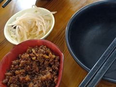 -丽虹云南过桥米线(兴工街店)
