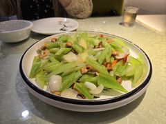 -眷江南之小蓝鲸(王府大街店)
