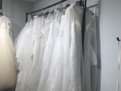-深白婚纱艺术馆(王府壹号店)