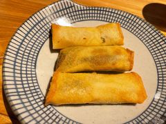 雪菜黄鱼春卷-南小蟹手工點心(三里屯店)