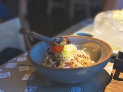 -穹六人间 people 6(岳阳路店)