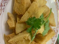 -正宗普宁豆干坊·洪记砂锅粥(红领巾路店)