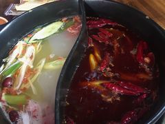 -灌县老妈砂锅串串香(万科红生活广场店)