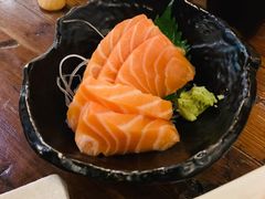三文鱼刺身-鸟鸣门屋台料理(金帝银泰店)