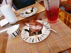 -上海和平饭店维克多咖啡厅 Victor's