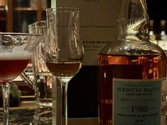 -DM Distiller & Mixologist Whisky Cocktail Bar