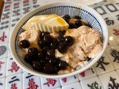焦糖乌龙奶茶冰-堂屋糖水店(愚园店)
