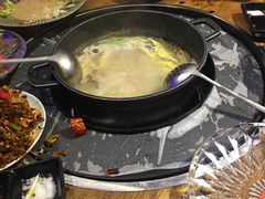 -三人行骨头王火锅(长寿店)
