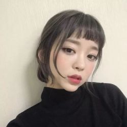 -时尚殿堂明星门店