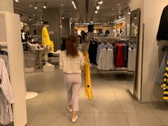 -H&M(华润万象城店)