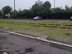 -宁波杉井奥特莱斯广场